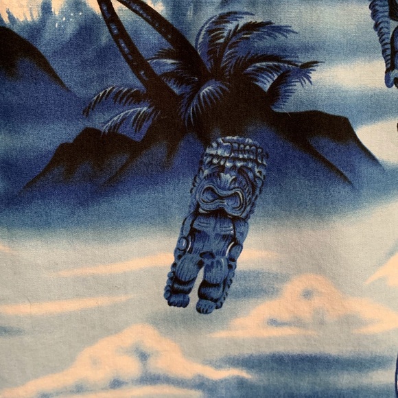 🌴 Men’s Hawaiian Shirt Tikis Canoes Rayon 🌴 - Picture 7 of 8